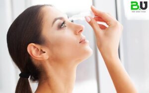 Vệ sinh mắt trước và sau khi đi đường về sẽ giúp mắt sạch và tránh các nguy cơ về viêm nhiễm giác mạc